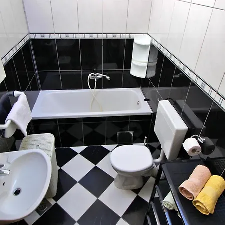 Apartment Marusic *